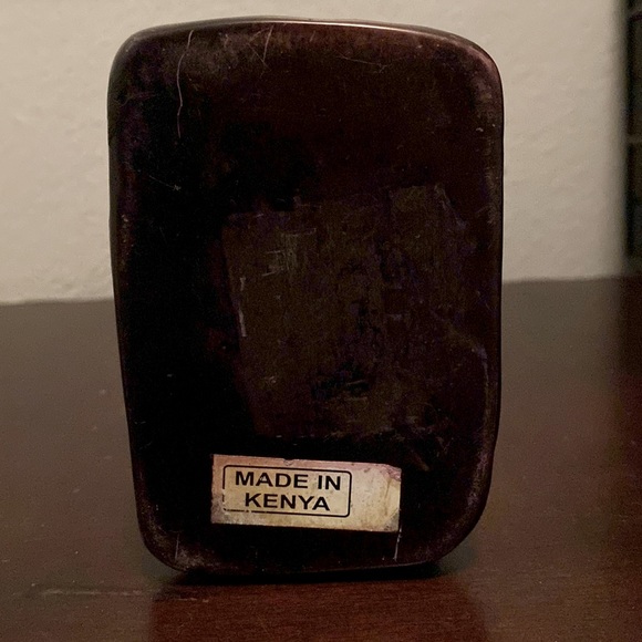 Handmade Handcarved Stone Sculpture Figures “Hold On” - Picture 5 of 5